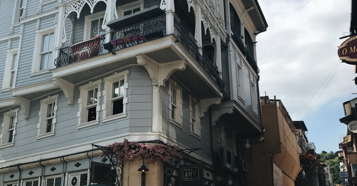 Last-Minute Taxi Booking Strategies for Tourists in Crete